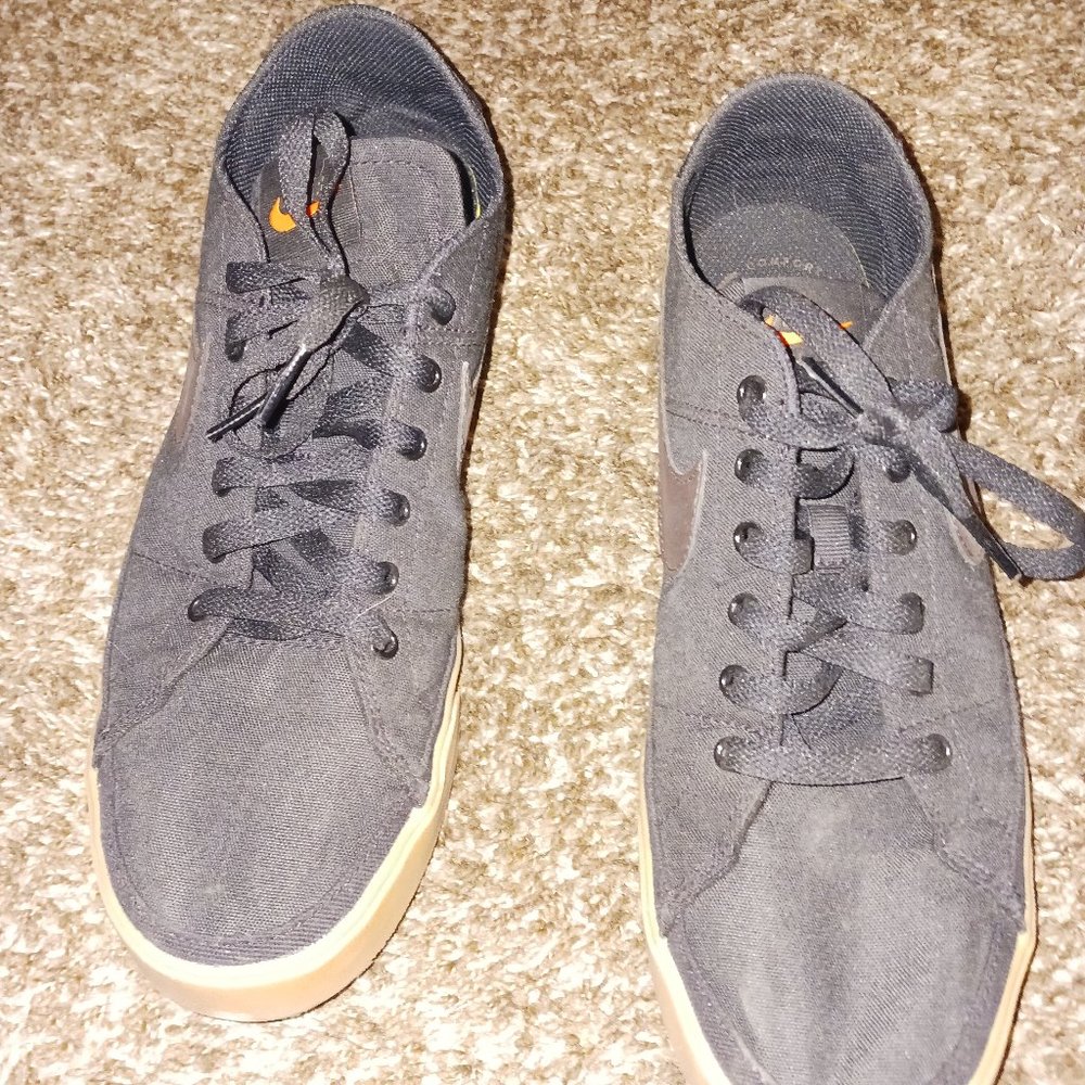 Nike shoes